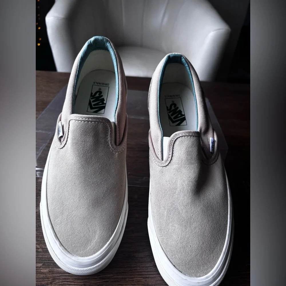 Vans Classic Slip On Beige Tan Suede‎ Canvas Men 8.5 Women 10 Neutral